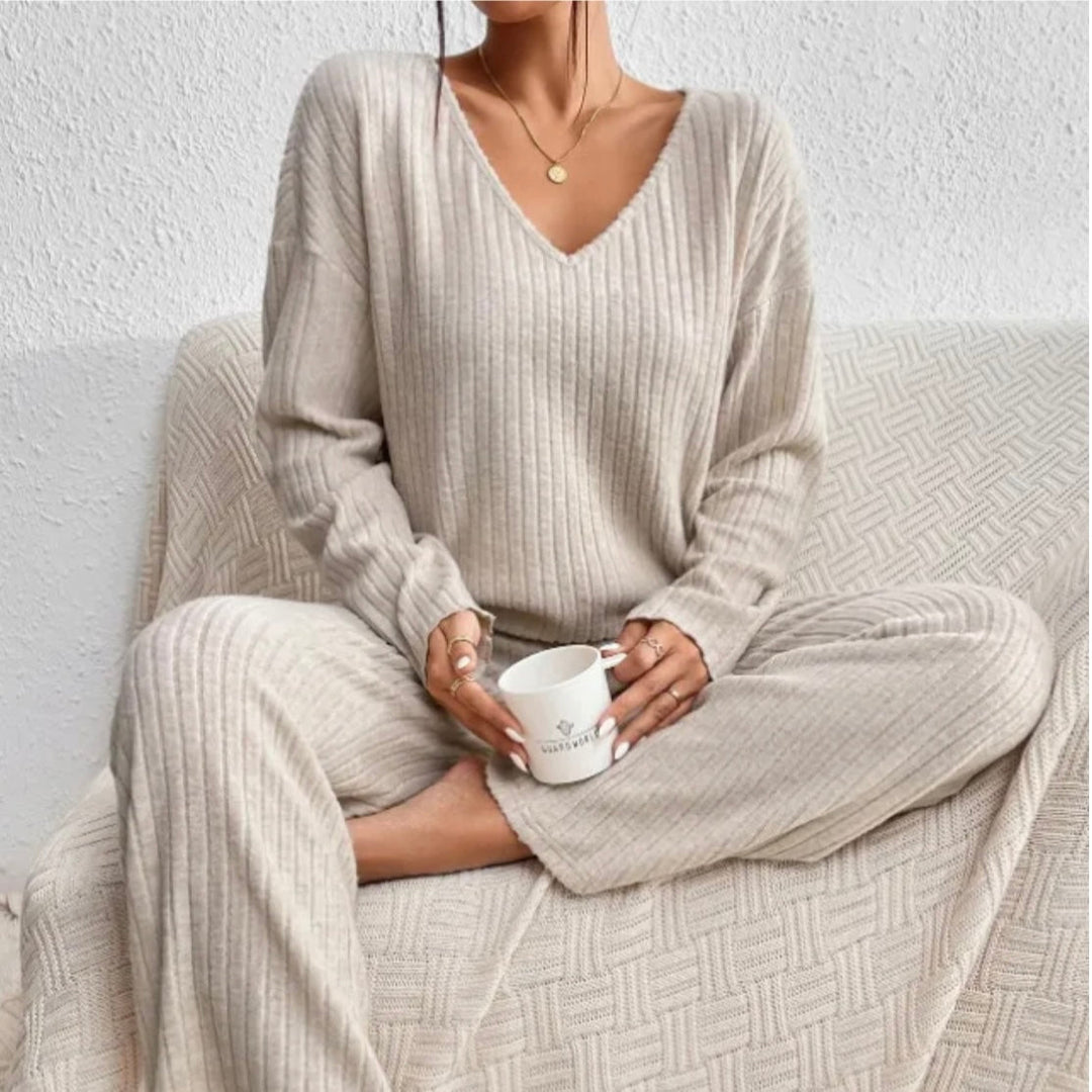 Natalie ™ | V-Neck Ribbed Knit Lounge Set