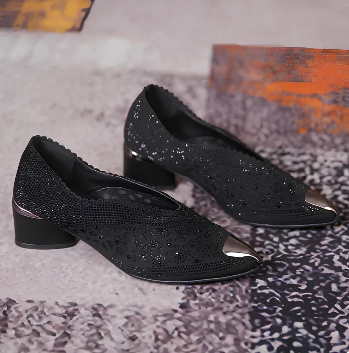 Jane ™ | Elegant Pointed Toe Flat Shoes with Crystal Detailing