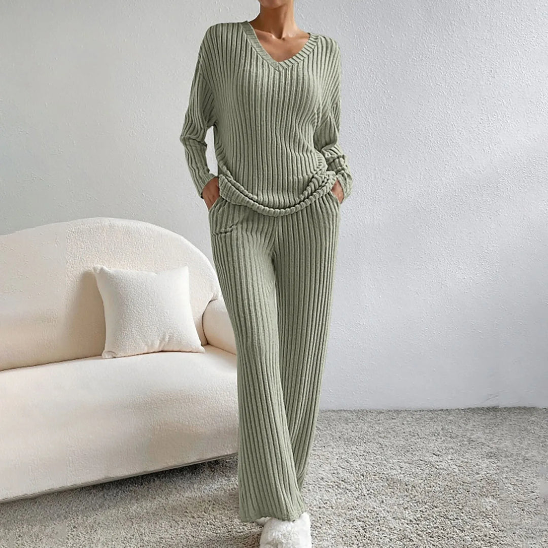 Natalie ™ | V-Neck Ribbed Knit Lounge Set